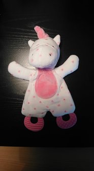 Koffertje gevuld met baby artikelen - roze - 25cm &eacute;&eacute;nhoorn